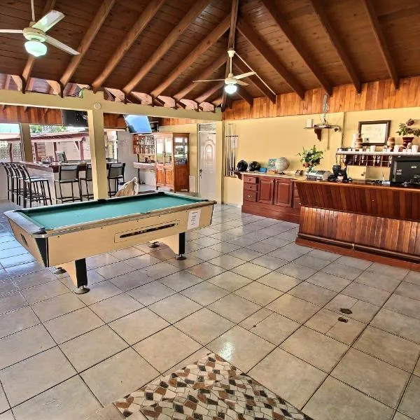 Hotel Garant & Suites, hotel v destinaci Boca Chica