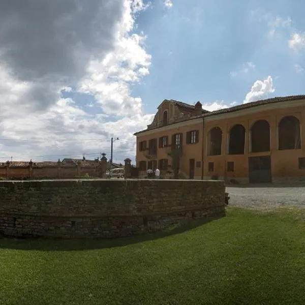 Agriturismo Cascina Palazzo, hotel in Roddi