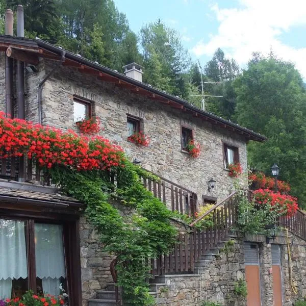 Agriturismo Al Castagneto, hotell i Mazzo di Valtellina