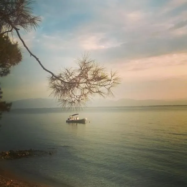 Marietta's cozy home by the sea, hotel em Limenas