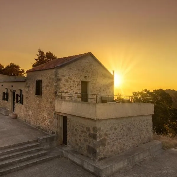 Lithari, hotel di Melidhónion