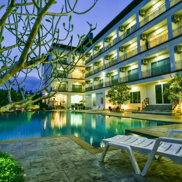 Southgate Residence Hotel - SHA Certified, отель в городе Ban Wang Khrok