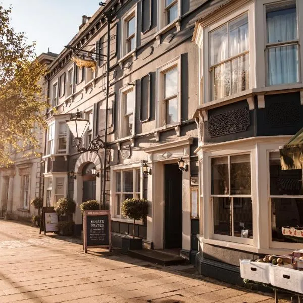 The Bull Hotel, hotel in Bridport