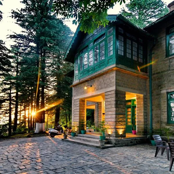 Brij Villa, Dalhousie - A Colonial Luxury Retreat, hotel in Banikhet