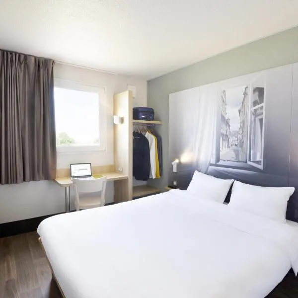 B&B HOTEL Bourges 2, hotell i Lochy