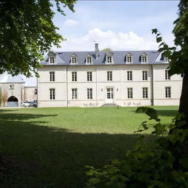 Château De Lazenay - Résidence Hôtelière, hotel en Bourges
