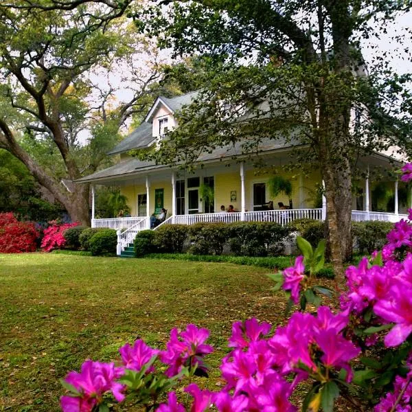 Magnolia Springs Bed and Breakfast, hotell i Point Clear