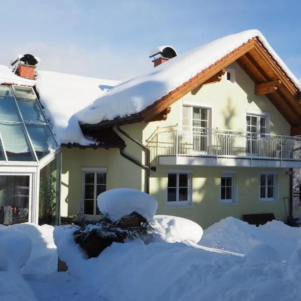 Ferienwohnung Holiday – hotel w mieście Radstadt
