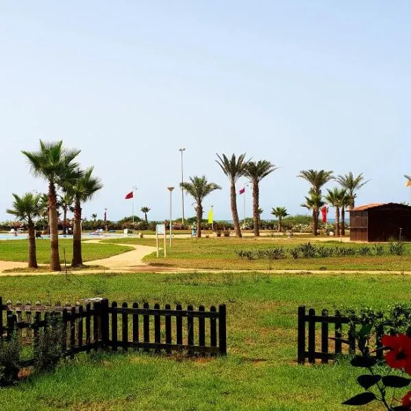 Perle Orientale Saidia Appart Rénové vue sur jardin et sur mer, hotel in Saidia 