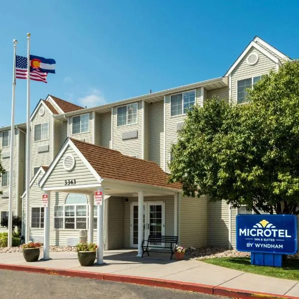 Microtel Inn and Suites Pueblo、プエブロのホテル