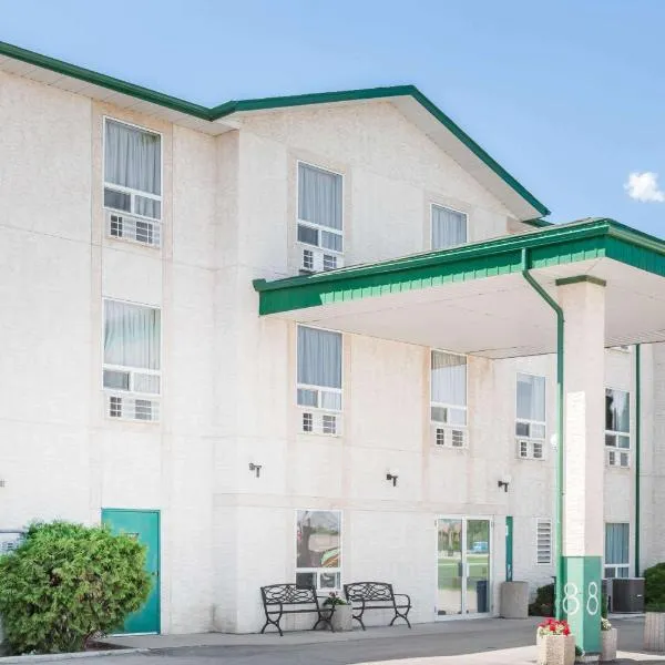 Super 8 by Wyndham Dauphin, hotel v destinaci Dauphin