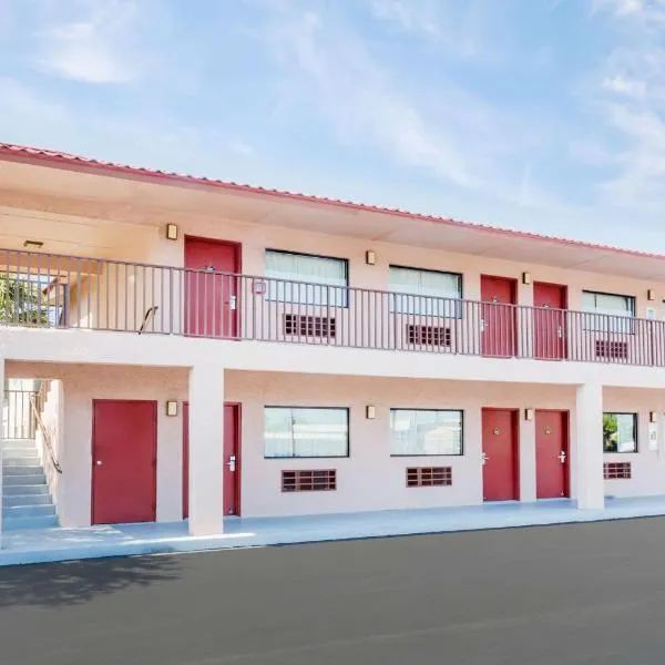 Redfinn Inn, hotel in Fort Pierce