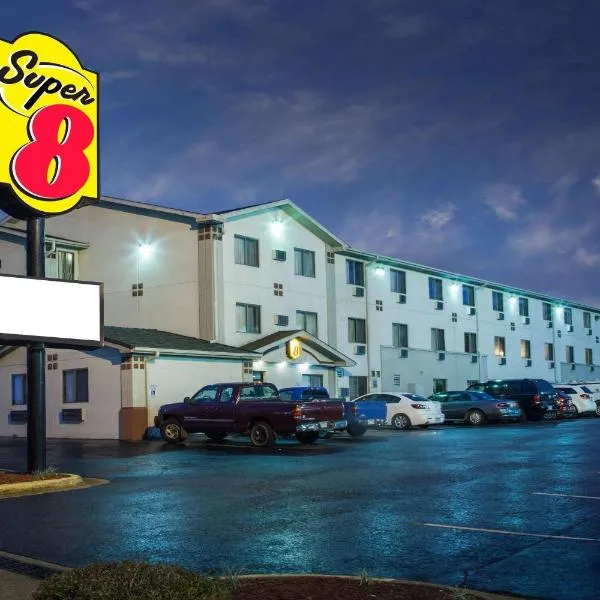 Super 8 by Wyndham Hot Springs, hotell i Hot Springs