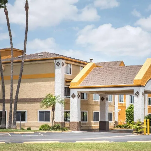 Super 8 by Wyndham Harlingen TX, hotel in Harlingen