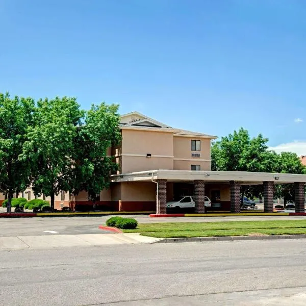 Super 8 by Wyndham Albuquerque West/Coors Blvd, hotell i Taylor Ranch