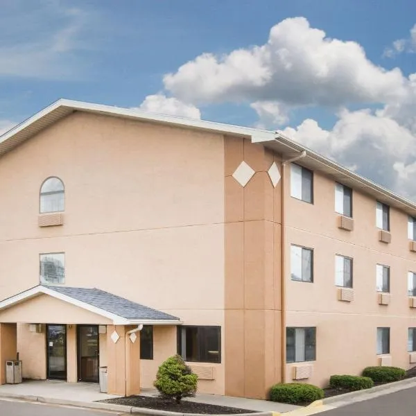 베클리에 위치한 호텔 Super 8 by Wyndham Beckley