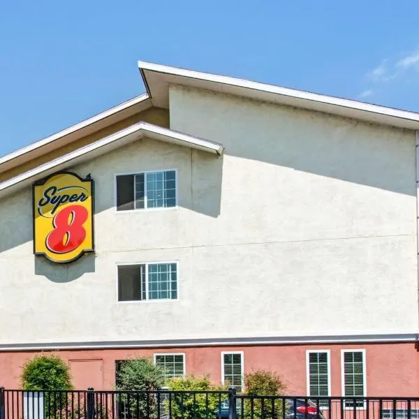 Super 8 by Wyndham Sacramento/Florin Rd, hotel di Sacramento