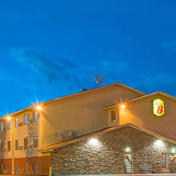 Super 8 by Wyndham Las Cruces University Area โรงแรมในลาสครูเซส