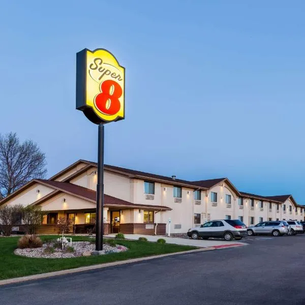 Super 8 by Wyndham Spirit Lake/Okoboji, hotel en Milford