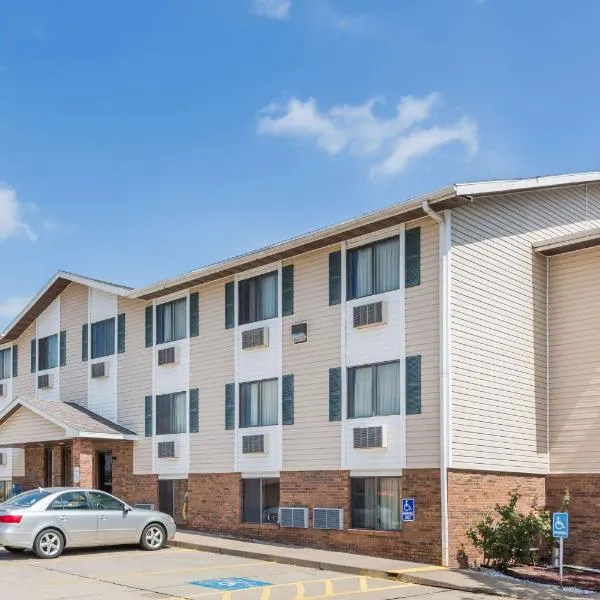 Super 8 by Wyndham Manhattan KS, hotel v destinaci Manhattan