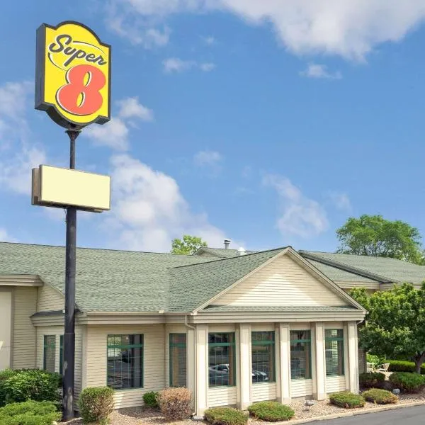 Super 8 by Wyndham Hudson, hotel en Afton