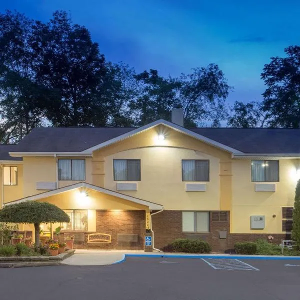 Super 8 by Wyndham Radford VA, hotel v destinaci Radford