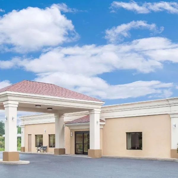 Super 8 by Wyndham Danville, hotel v destinaci Danville