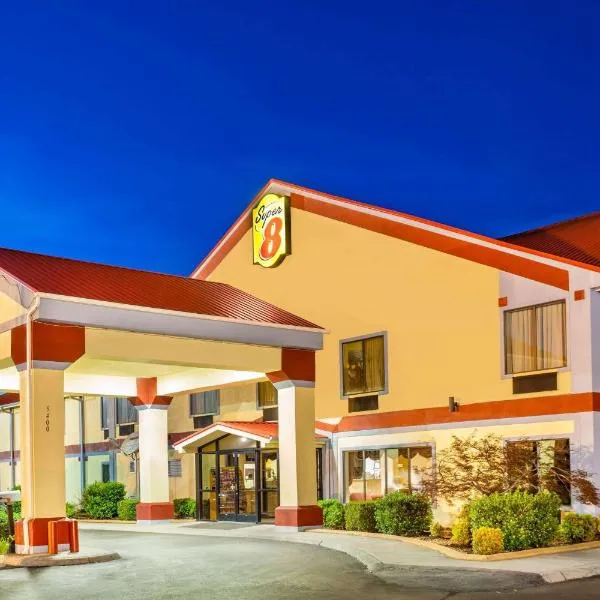 Super 8 by Wyndham Morristown/South, hotel in White Pine