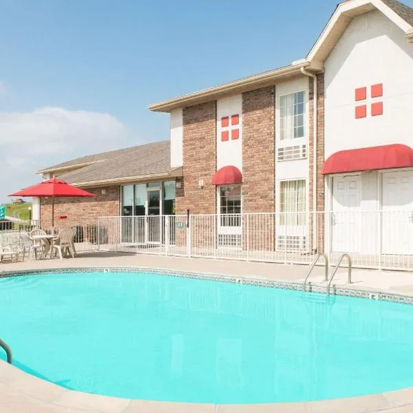 Boarders Inn and Suites by Cobblestone Lamar Missouri, hotel v destinaci Lamar