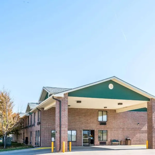 Super 8 by Wyndham Salina I-70, hotel v destinaci Salina