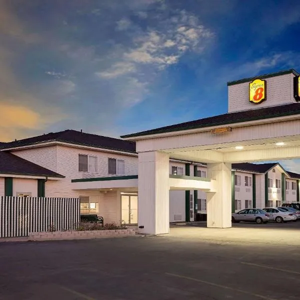 Super 8 by Wyndham Battle Mountain, hotel v destinaci Battle Mountain