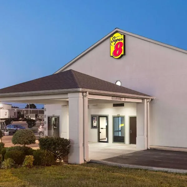 Super 8 by Wyndham Booneville, hotel v destinaci Booneville