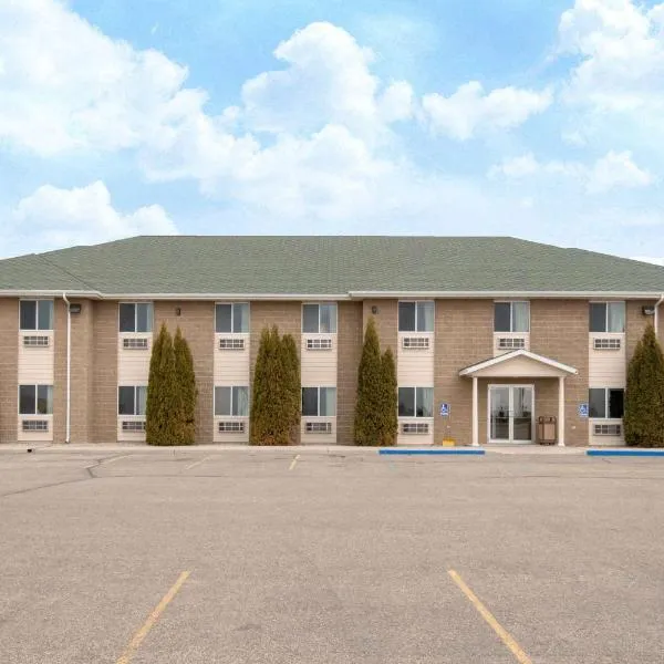 Four Seasons Inn, hotel di Bottineau