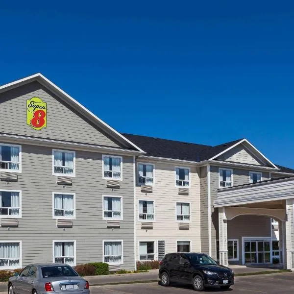 Super 8 by Wyndham Midland, hotel a Port Severn