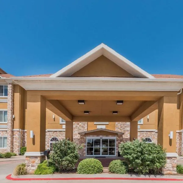 Days Inn & Suites by Wyndham Cleburne TX, hotel en Joshua