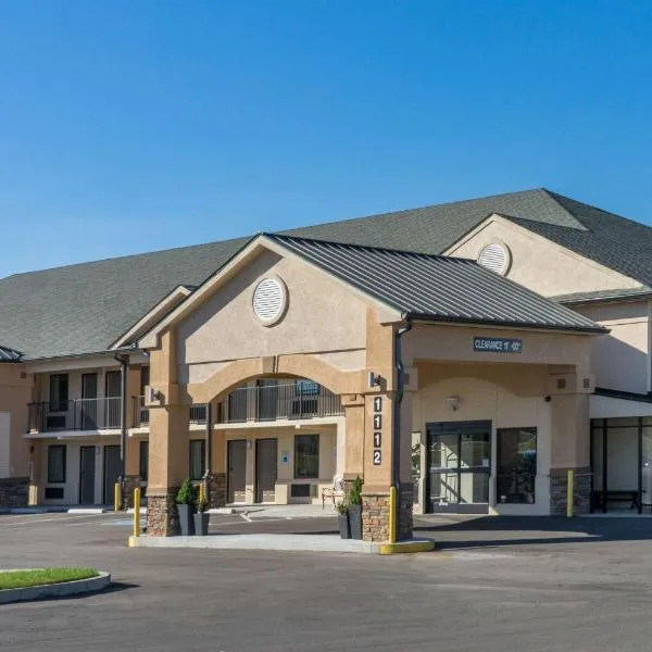 Baymont by Wyndham Clarksville, hotel v destinaci Clarksville