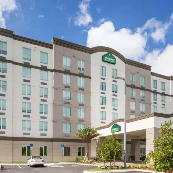 Wingate by Wyndham Miami Airport, hotell i Hialeah Gardens