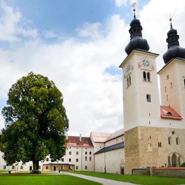 JUFA Hotel Stift Gurk, hotel v destinaci Gurk