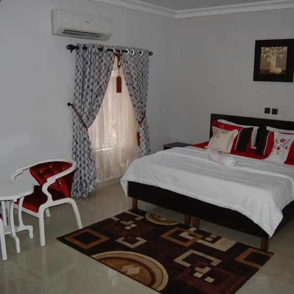 Nue-Crest Hotels & Suites, hotel v Enugu