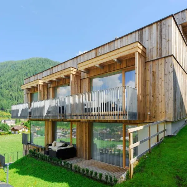 Appartements Luna, hotel u gradu Flahau