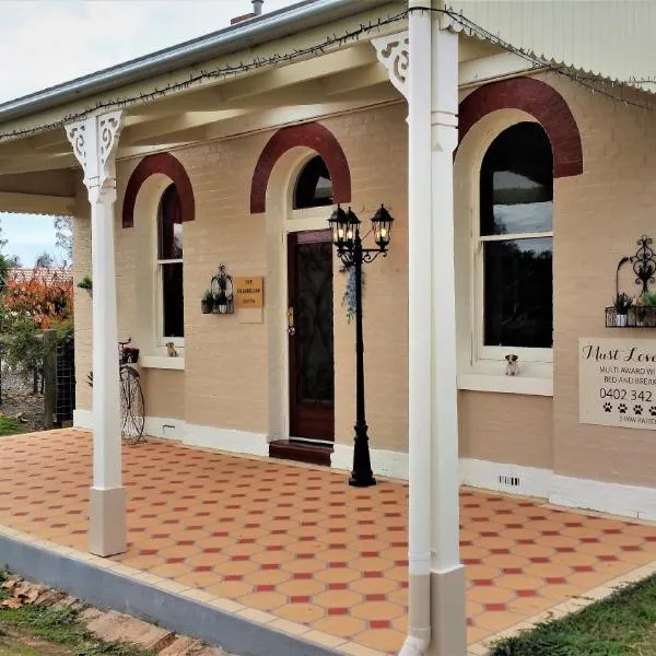 Must Love Dogs B&B & Self Contained Cottage, hotel en Rutherglen