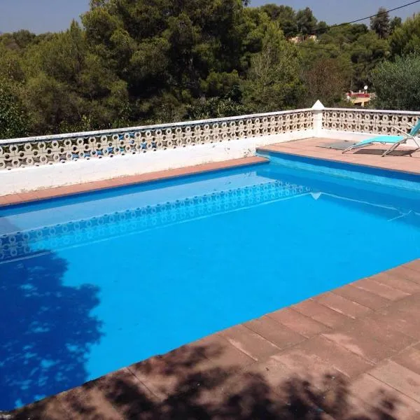 Chalet en el Monte con Piscina, Hotel in Sagunt