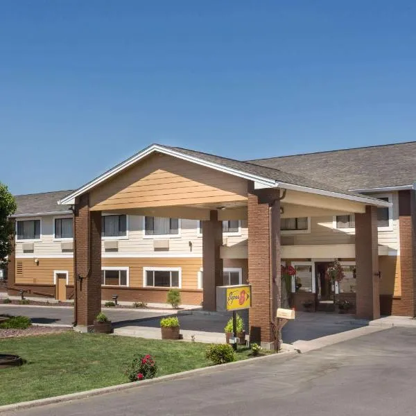 Super 8 by Wyndham Baker City, hotel v destinaci Baker City