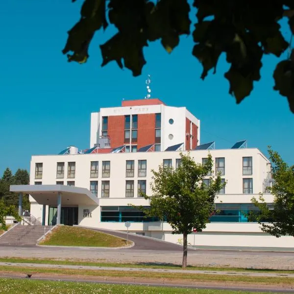 Hotel Park Superior 3*, hotel Csáktornyán