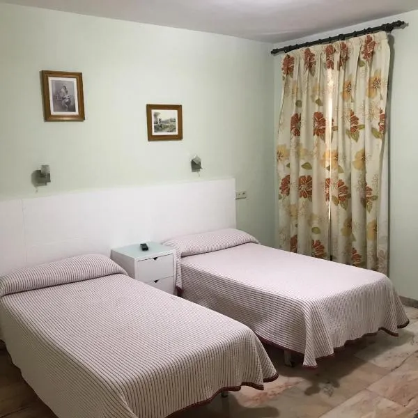 Hostal Rio de Oro, hotel en Pilas de Fuente Soto