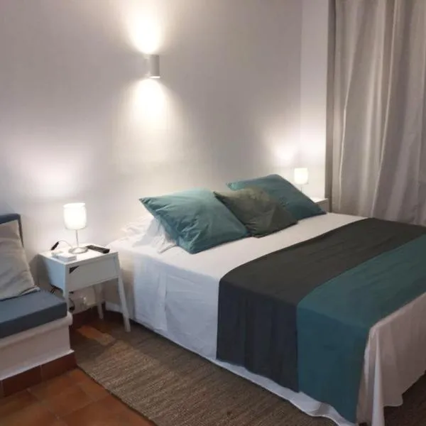 Apartamentos Albertos, hotel Santa Eularia des Riuban