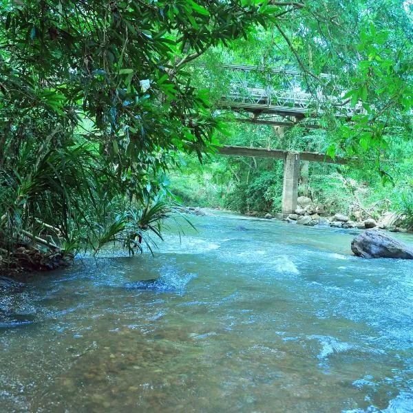 Secret River Side Safari Lodge, hotel v Udawalawe