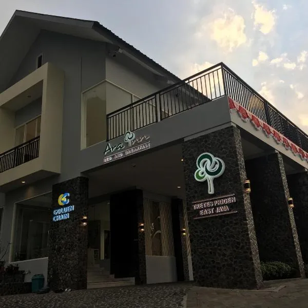 Arainn Bed & Breakfast Tretes Prigen by ecommerceloka, hotel in Trawas