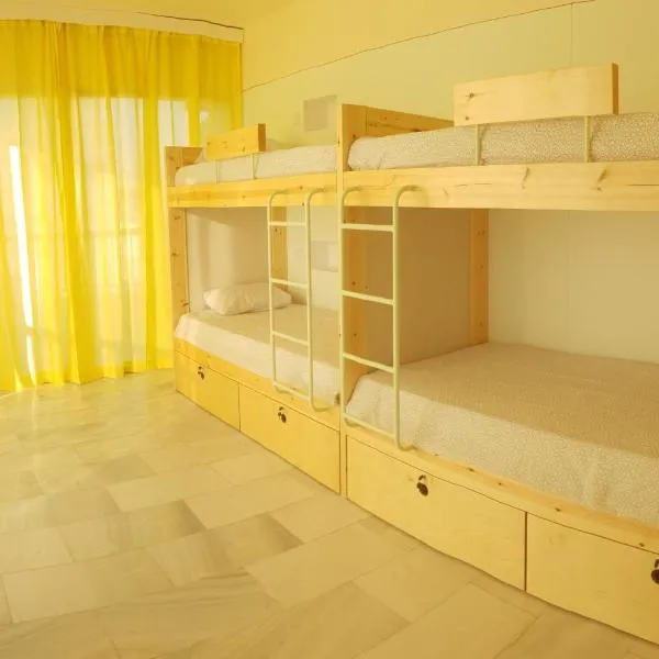 NEX Hostel, готель у місті Alambra