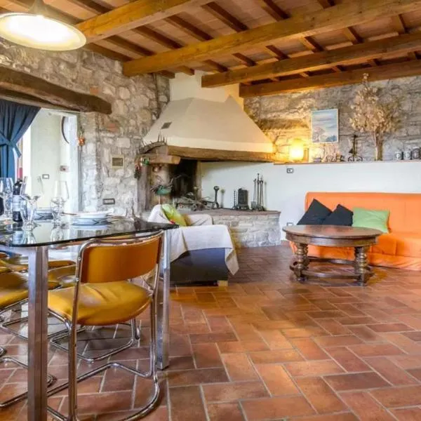 Casa Mazzocchi Vista su Poppi, hotel v destinaci Poppi